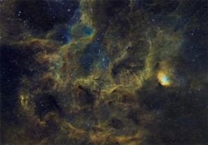 Sh2-101 Tulip Nebula in HST